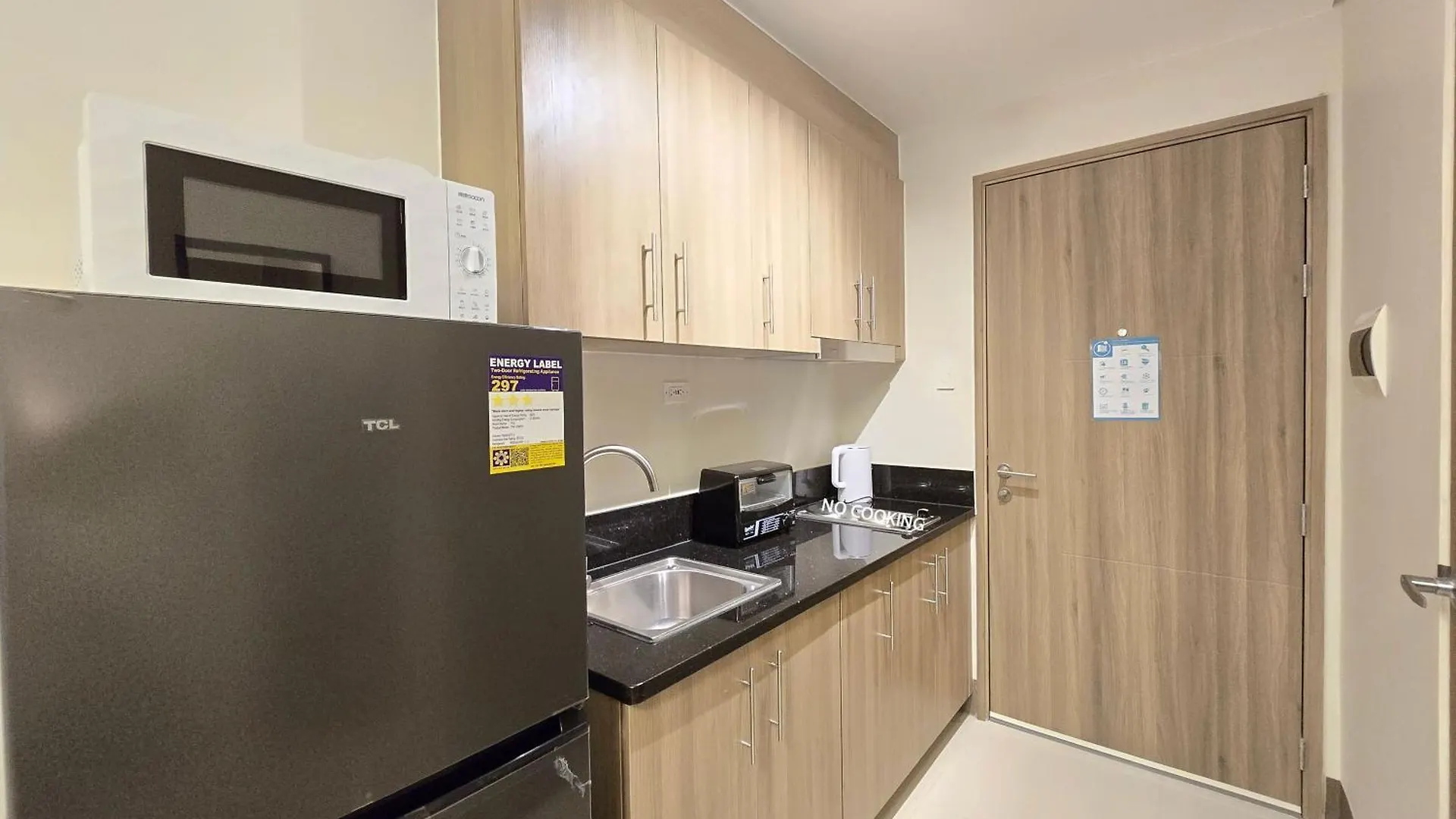 1Br Unit Condotel W Balcony Fame Residences #Fm10 Manila Apartment