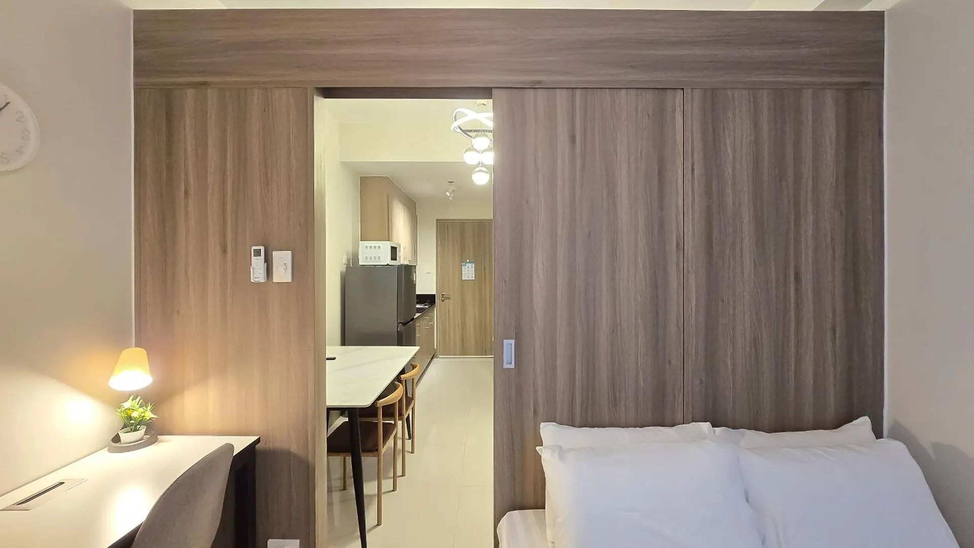 1Br Unit Condotel W Balcony Fame Residences #Fm10 Manila 0*,  Philippines
